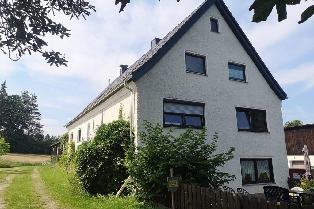 Ruhig Gelegene, Top Moderne Ferienwohnung - Hot Tub Und Sauna Gegen Aufpreis Neuhaus an Der Eger Eksteriør billede