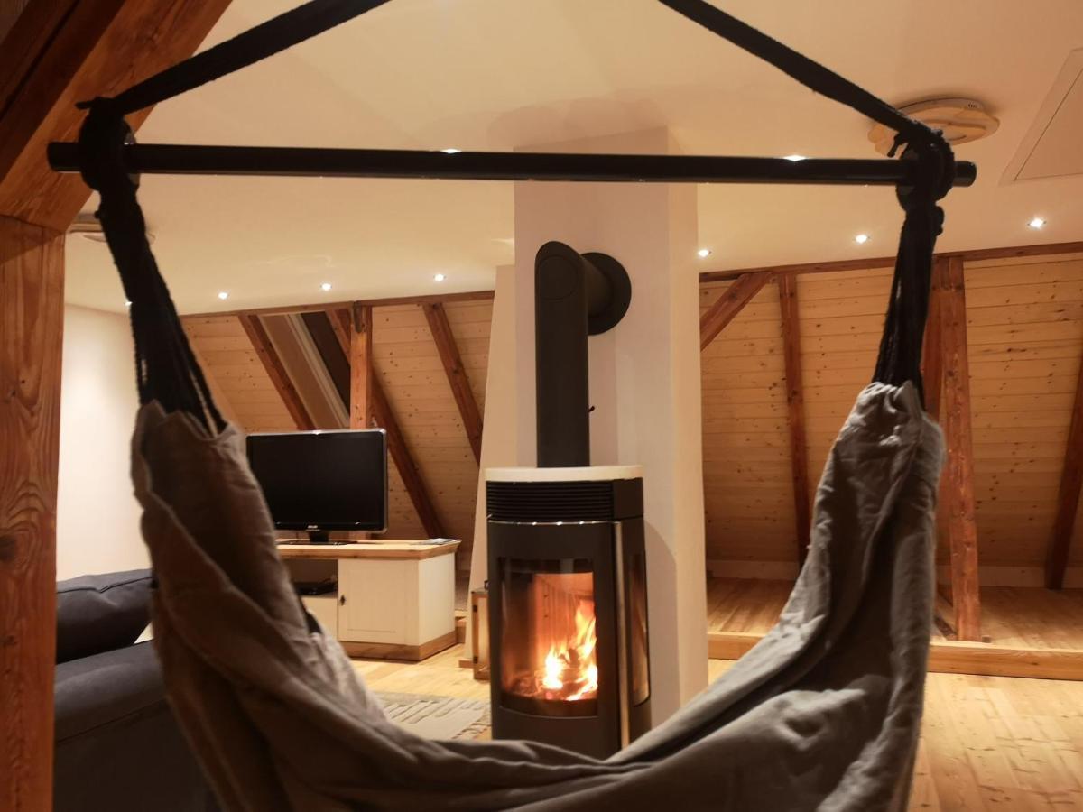 Ruhig Gelegene, Top Moderne Ferienwohnung - Hot Tub Und Sauna Gegen Aufpreis Neuhaus an Der Eger Eksteriør billede