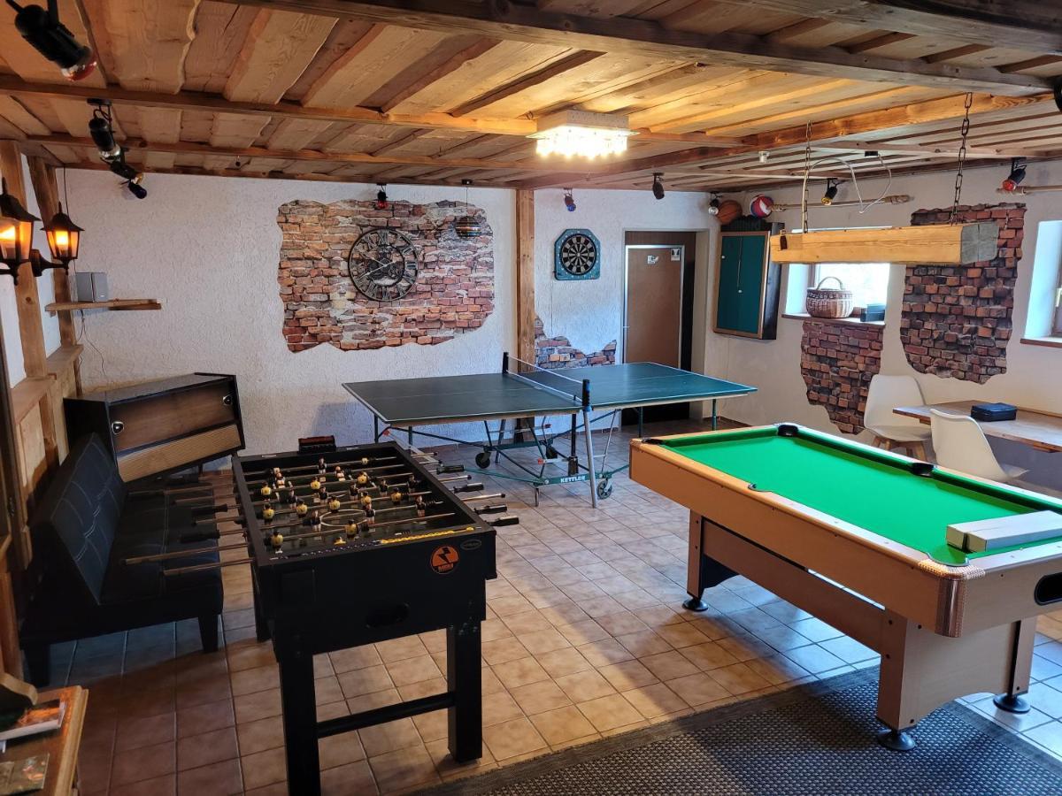 Ruhig Gelegene, Top Moderne Ferienwohnung - Hot Tub Und Sauna Gegen Aufpreis Neuhaus an Der Eger Eksteriør billede